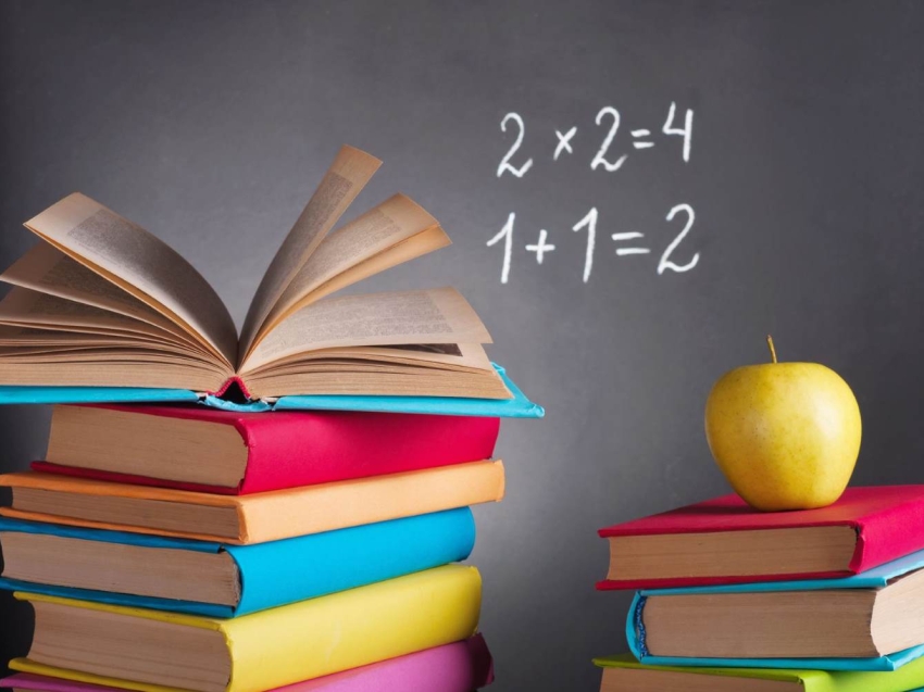 Александр Осипов поздравляет учителей с профессиональным праздником